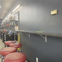 Midwest Barbering - Waiting area