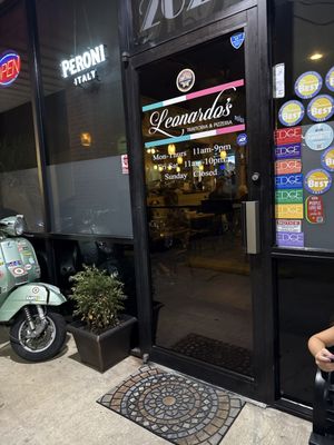 Leonardo's Trattoria & Pizzeria by null