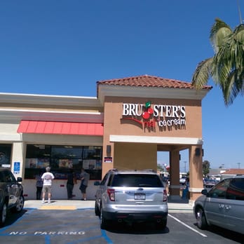 Bruster's Real Ice Cream - Store front - Ice Cream & Frozen Yogurt Near Me - Cypress, California