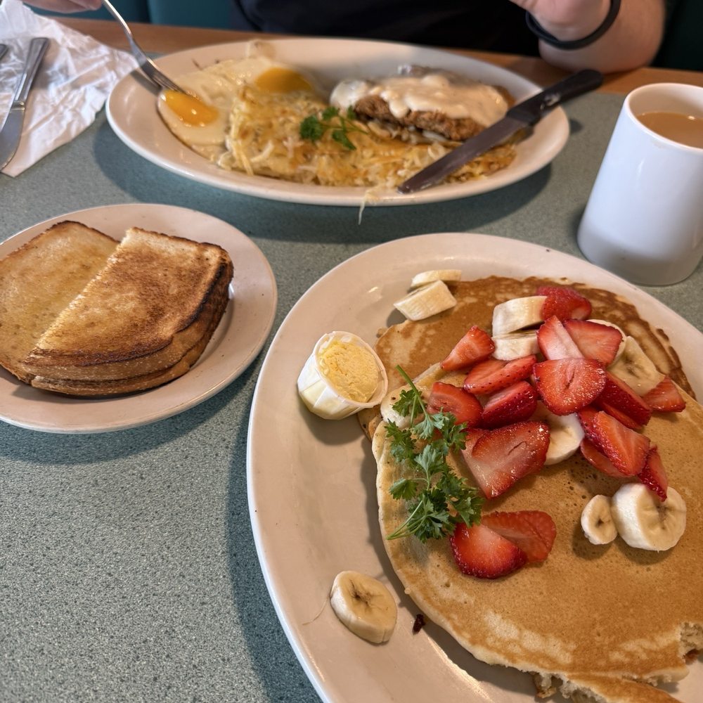 Pegah's Kitchen - American Near Me - Escondido, California Pegah's Kitchen - American Near Me - Escondido, California