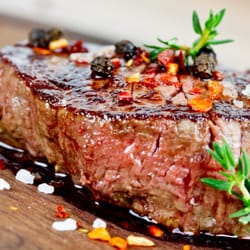 fachwerk - Genießen Sie unser beliebtes Premium BlackRanch Angus Steak® in gemütlicher fachwerk Atmosphäre