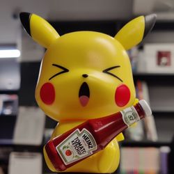Bookoff - Pika loves ketchup