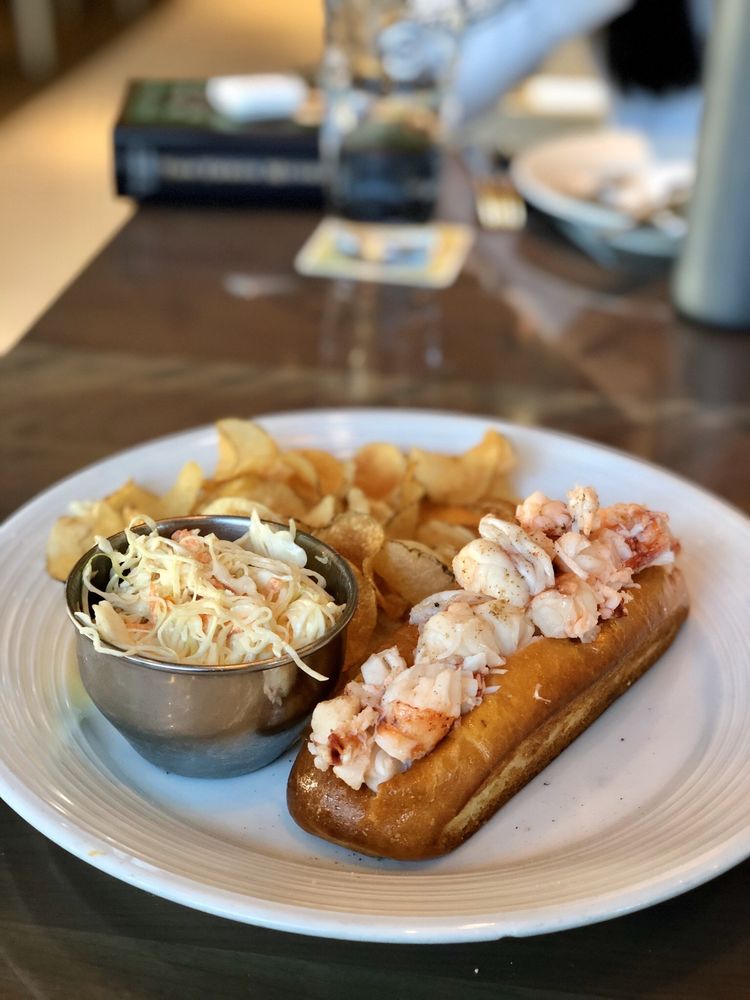 ROW 34 455 Photos & 356 Reviews 300 District Ave, Burlington, MA