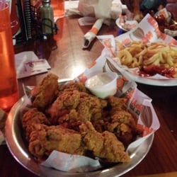Hooters