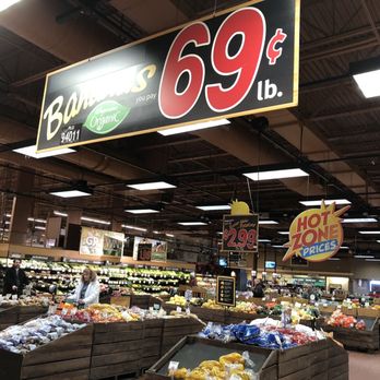 Wegmans - Organic bananas - Grocery Near Me - Easton, Pennsylvania