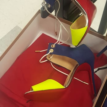 TJ MAXX, Moraga, California - 472 Center St - Updated October 2024