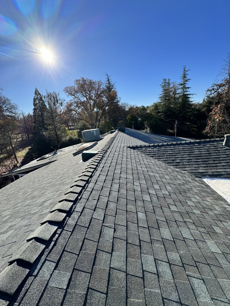 Slide of Kingbee Roofing