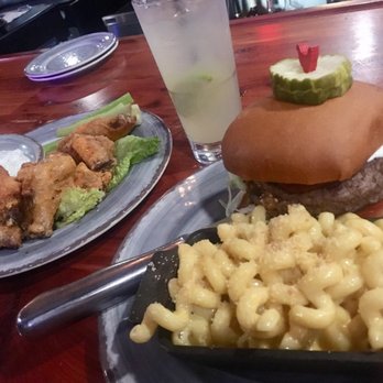 Yankee Tavern - Dry rub wings with blue cheese, margarita, Reaper burger and Mac and cheese-that's a bunch of flavors! - Bars Near Me - Eagan, Minnesota
