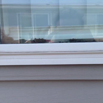 Meadow Creek - Mold growing in window - Mobile Home Dealers Near Me - New Haven, Michigan Meadow Creek - Mold growing in window - Mobile Home Dealers Near Me - New Haven, Michigan
