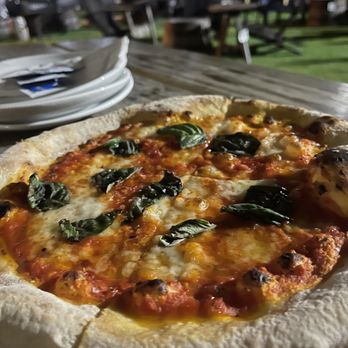 3 Sons Brewing - Margherita pizza - Breweries Near Me - Dania Beach, Florida