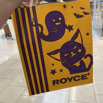 ROYCE Chocolate - Chocolatiers & Shops Near Me - Arcadia, California ROYCE Chocolate - Chocolatiers & Shops Near Me - Arcadia, California
