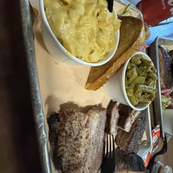 Federalist Pig - Barbeque Near Me - Washington, DC, District of Columbia