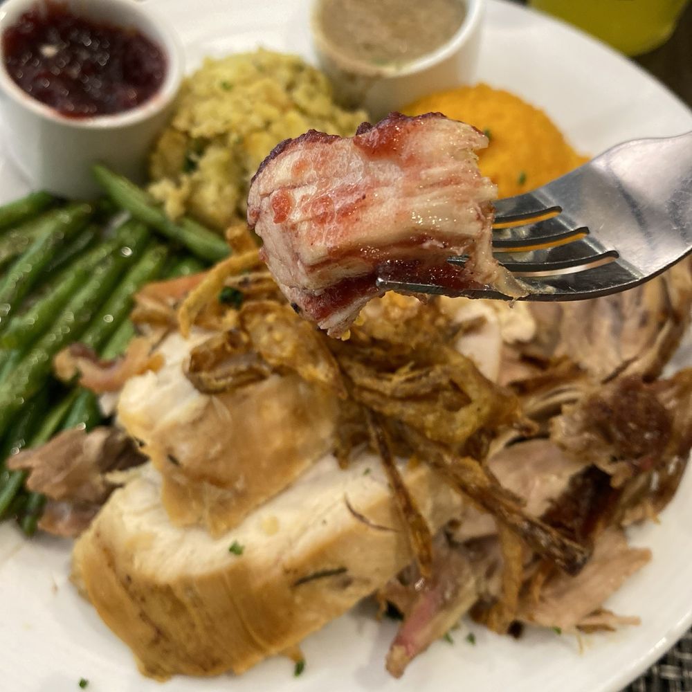 Marriott Savannah Riverfront - Thanksgiving Dinner was delicious - Hotels Near Me - Savannah, Georgia Marriott Savannah Riverfront - Thanksgiving Dinner was delicious - Hotels Near Me - Savannah, Georgia