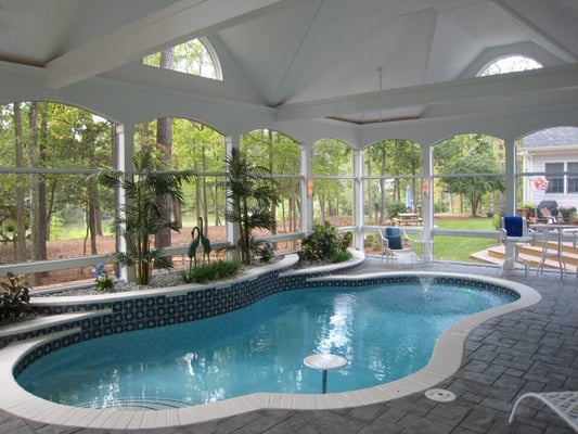 Medhus Construction Logo