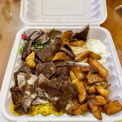 Chich Taouk - Assiette gyros / gyro plate to go / April 2024