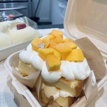 Little Shark - Mango cake - Coffee & Tea Near Me - Queens, New York