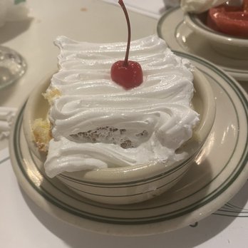 Versailles - Tres leches - Cuban Near Me - Miami, Florida Versailles - Tres leches - Cuban Near Me - Miami, Florida