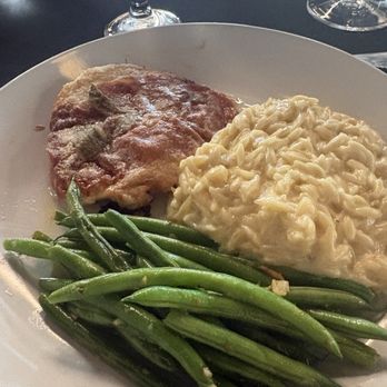 Stone Terrace Gastropub - Chicken on the restaurant week menu - Gastropubs Near Me - San Antonio, Texas