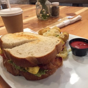 Farm Table - Breakfast & Brunch Near Me - Van Nuys, California