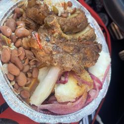 Dimelo Deli Café - Ribs, rice and beans, yuca