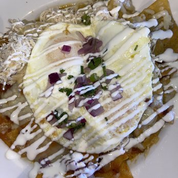 Broken Yolk Cafe - Breakfast & Brunch Near Me - Santee, California
