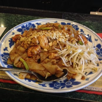 Green Tea Garden Chinese Restaurant - Their version of pad Thai - huge portion size, thick instead of thin noodles, mixed meats, very sweet - Chinese Near Me - Franklin, Wisconsin