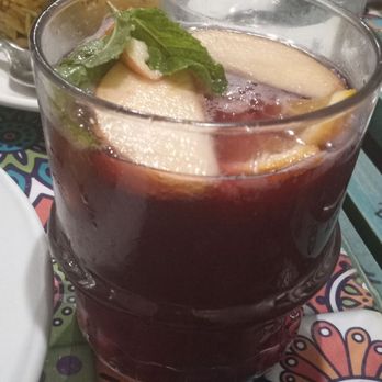 Lisboa Tu & Eu - Fantastic sangria - Portuguese Near Me - Lisbon, 11