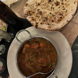 Bombay Restaurant - Chicken tikka madras and garlic naan