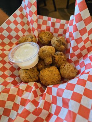 Zeke's Fish n Chips by null