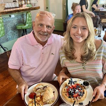 The Root Cellar Cafe - Father daughter foodies - Breakfast & Brunch Near Me - San Marcos, Texas The Root Cellar Cafe - Father daughter foodies - Breakfast & Brunch Near Me - San Marcos, Texas