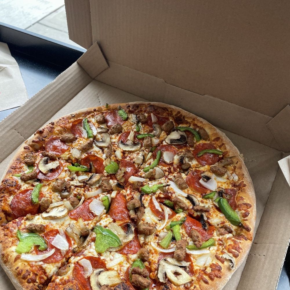 Domino's Pizza - Pizza Near Me - Toronto, Ontario