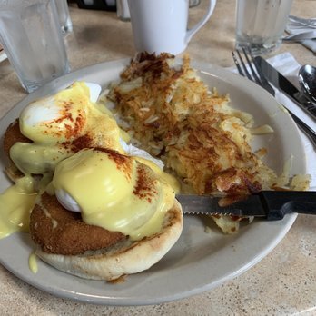 Bill's Cafe - Crab cake benedict - American Near Me - San Jose, California Bill's Cafe - Crab cake benedict - American Near Me - San Jose, California