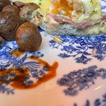 Sunday's Best - Eggs Benedict - Breakfast & Brunch Near Me - Sandy, Utah
