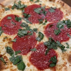 Amici Pizzeria