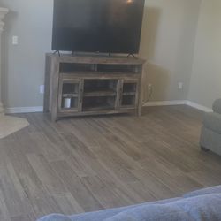 Express Restoration - Living room area