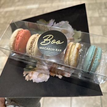Boo Macaron and Dessert Bar - 5 pack box of variety. I tried salted carmel, milk tea, and the red on the end was captain crunch - Macarons Near Me - Seattle, Washington Boo Macaron and Dessert Bar - 5 pack box of variety. I tried salted carmel, milk tea, and the red on the end was captain crunch - Macarons Near Me - Seattle, Washington