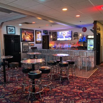 Time Warp Bar - Huge party room. - Bars Near Me - Westlake, Ohio Time Warp Bar - Huge party room. - Bars Near Me - Westlake, Ohio