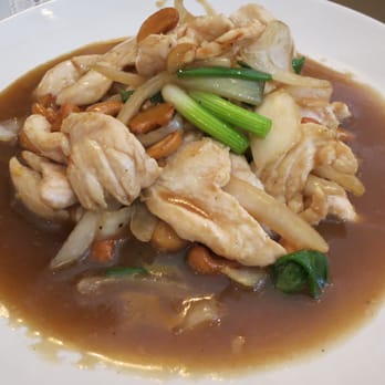 Sisters Thai - Pad Cashew Nuts with Chicken. One of the non-spicy dishes. Very nice for mild tongued people. - Thai Near Me - Fairfax, Virginia Sisters Thai - Pad Cashew Nuts with Chicken. One of the non-spicy dishes. Very nice for mild tongued people. - Thai Near Me - Fairfax, Virginia