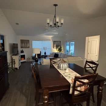 Quality Moving Services - After - Movers Near Me - Fruitland Park, Florida Quality Moving Services - After - Movers Near Me - Fruitland Park, Florida