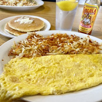 Hillcrest Family Restaurant - Cheese Omelette with Hash Browns & Golden Pancakes - Diners Near Me - Kenosha, Wisconsin Hillcrest Family Restaurant - Cheese Omelette with Hash Browns & Golden Pancakes - Diners Near Me - Kenosha, Wisconsin