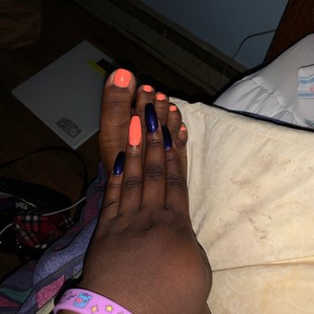 Le Nails - Toes and nails - Nail Salons Near Me - Merrillville, Indiana