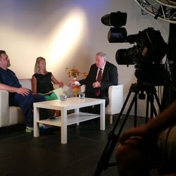 Ktalk Media - K-Talk Media radio/TV host Paul Jensen interviews with KHQN-Provo, Utah FAR Clinic doctor and nurse.