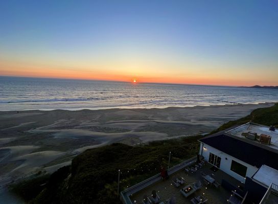 Elizabeth Oceanfront Suites by null