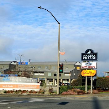 Anthony's HomePort Everett - When you see this sign, turn left and you will find a restaurant. - Seafood Near Me - Everett, Washington Anthony's HomePort Everett - When you see this sign, turn left and you will find a restaurant. - Seafood Near Me - Everett, Washington