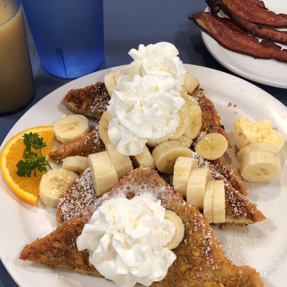 Beach Break Cafe - Banana Crunch French Toast - Breakfast & Brunch Near Me - Oceanside, California