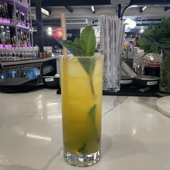 Julia & Henry's - Passion fruit mojito - Food Court Near Me - Miami, Florida