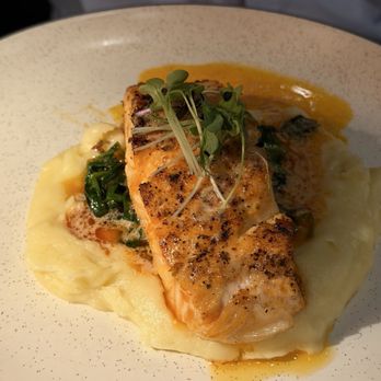 Bistro Cacao - Saumon Noirci - French Near Me - Washington, DC, District of Columbia
