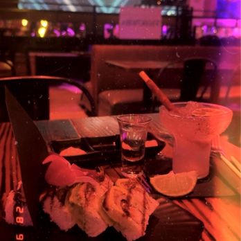 El Tiesto Cafe Miami - Sushi + drink - Dominican Near Me - Miami, Florida