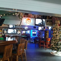 Jaffre's Restaurant & Bar & Six Pack - Nice bar area