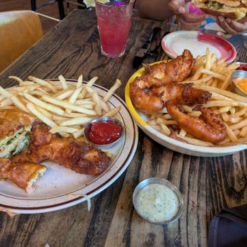 Queeny's - Burgers Near Me - Durham, North Carolina